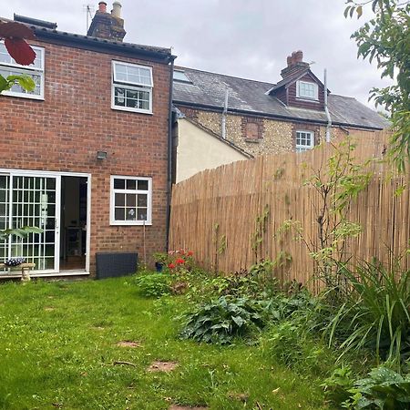 Bumblebee Cottage - Cosy Cottage In Area Of Outstanding Natural Beauty Hemel Hempstead Exterior foto